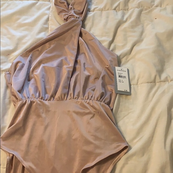 Misguided rose gold bodysuit halter top - Picture 2 of 4
